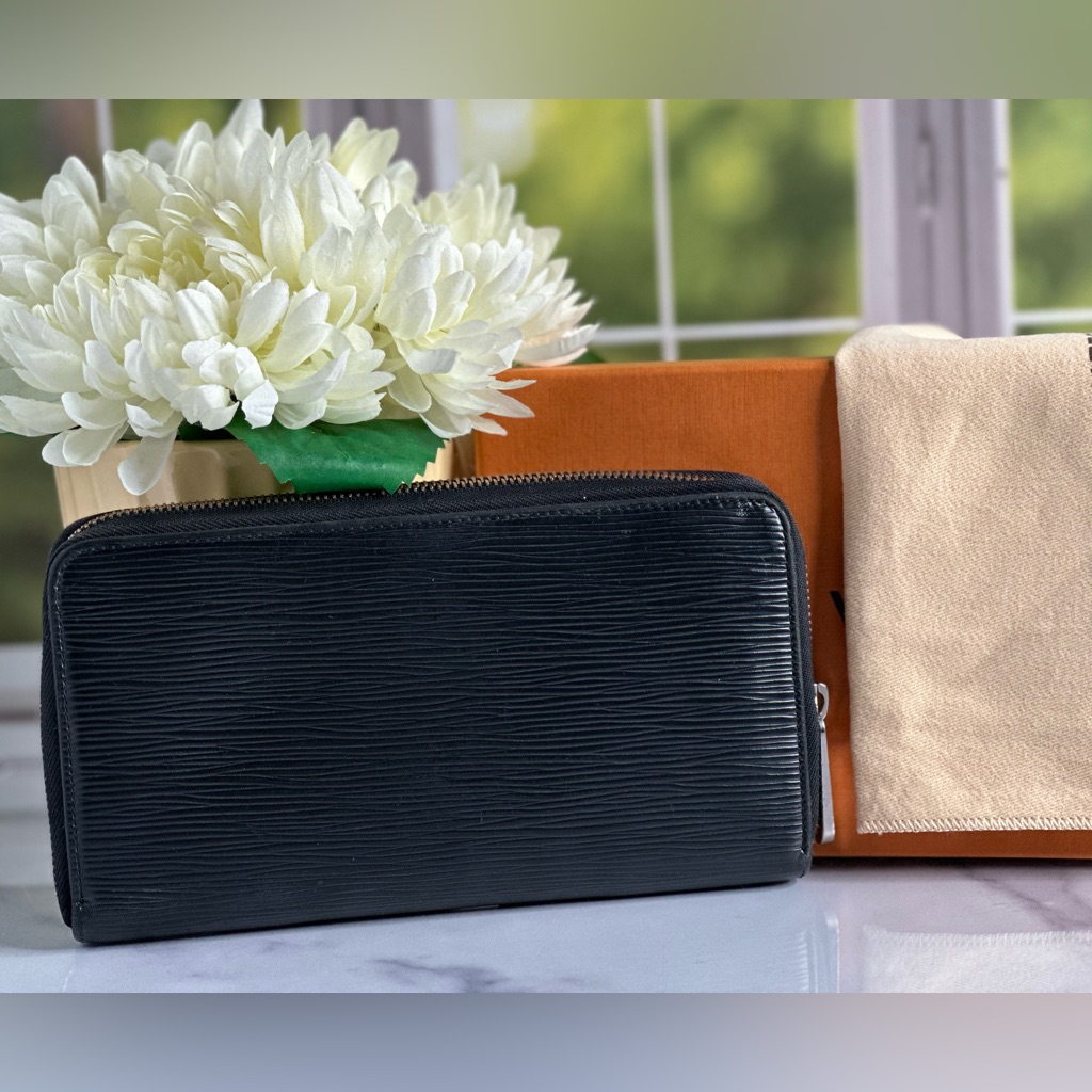 Louis Vuitton Epi Leather Long Zippy Wallet